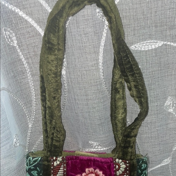 Embroidered Boho Floral Tote Bag - Green and Pink - Picture 3 of 5